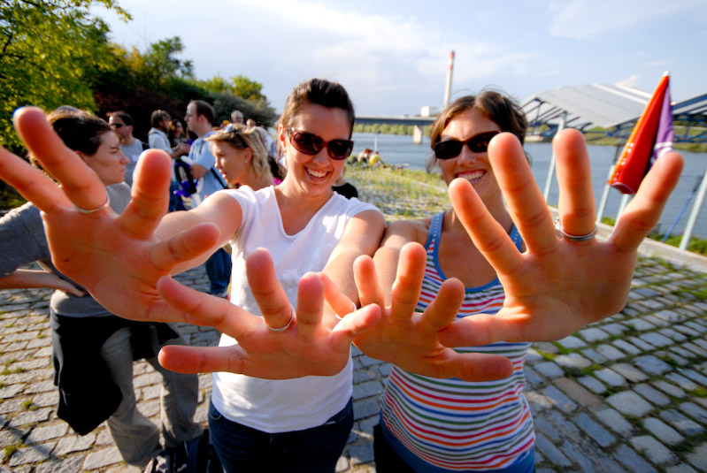 Vienna_Day_hands_12