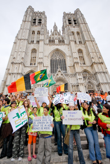 STC_Brussels_30_06_07_prayer_march_186